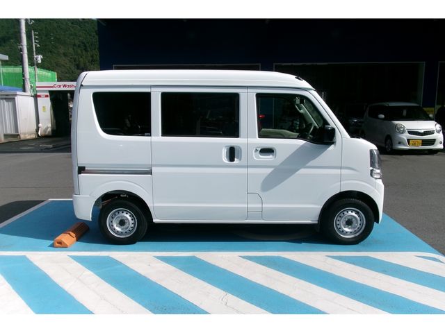 Nissan CLIPPER 2022-11 13657-3