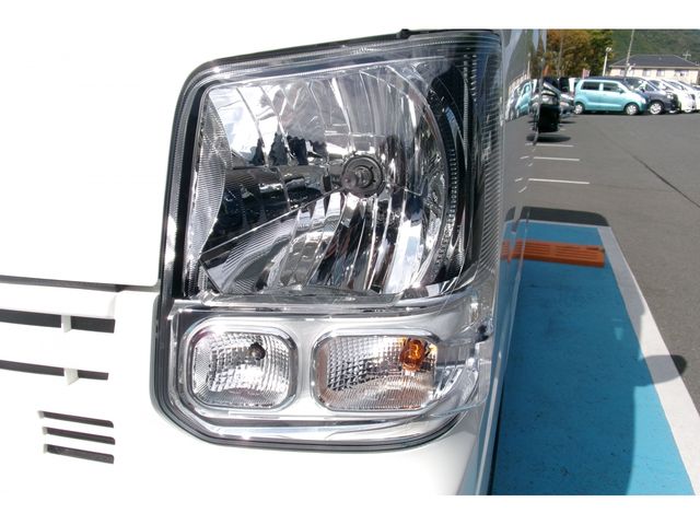 Nissan CLIPPER 2022-11 13657-29