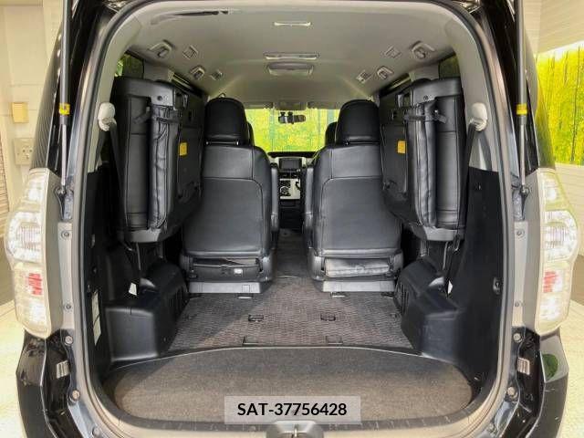 Toyota VOXY 2010-11 328111-11
