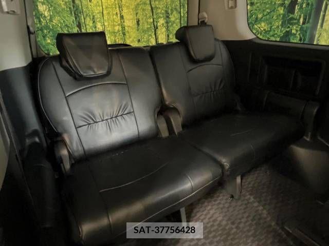 Toyota VOXY 2010-11 328111-10