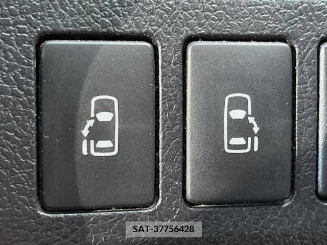 Toyota VOXY 2010-11 328111-5