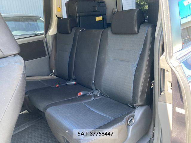 Toyota VOXY 2008-07 289257-5