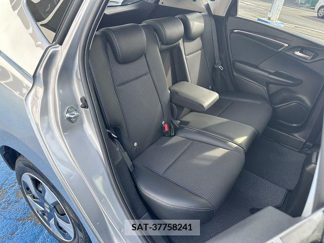 Honda FIT HYBRID 2019-02 244875-11