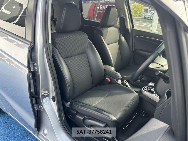 Honda FIT HYBRID 2019-02 244875-9