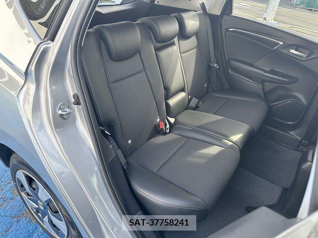 Honda FIT HYBRID 2019-02 244875-12