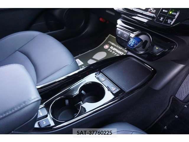 Toyota PRIUS 2021-07 206031-11