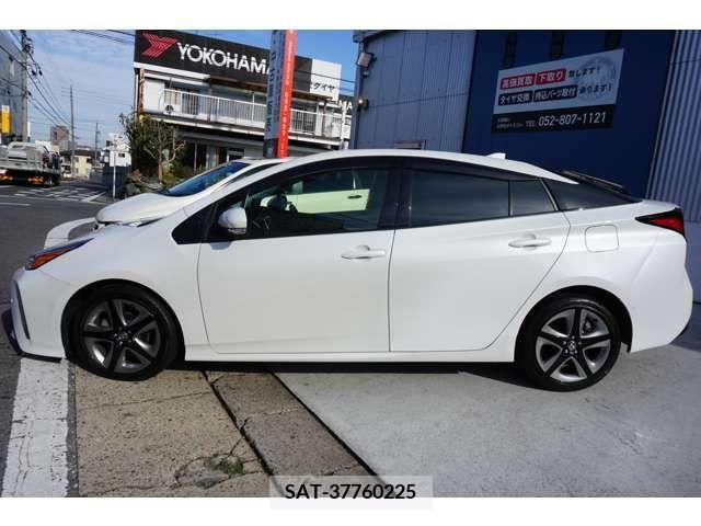 Toyota PRIUS 2021-07 206031-15
