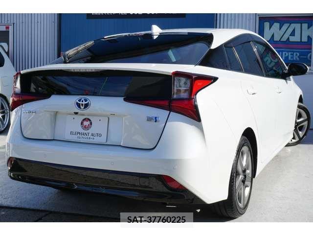 Toyota PRIUS 2021-07 206031-9