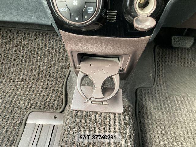 Toyota SPADE 2013-06 349353-7