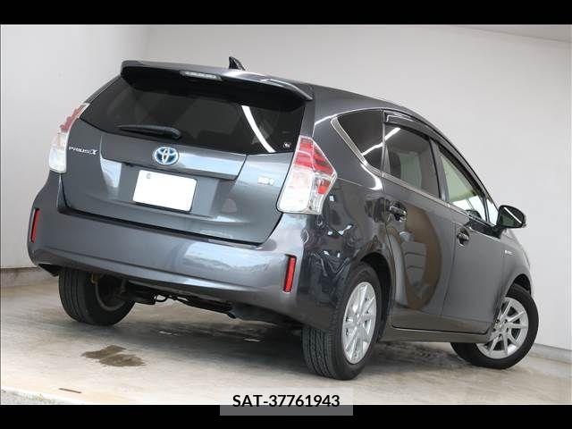 Toyota PRIUS ALPHA 2014-11 366781-11