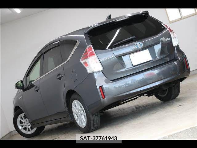 Toyota PRIUS ALPHA 2014-11 366781-10