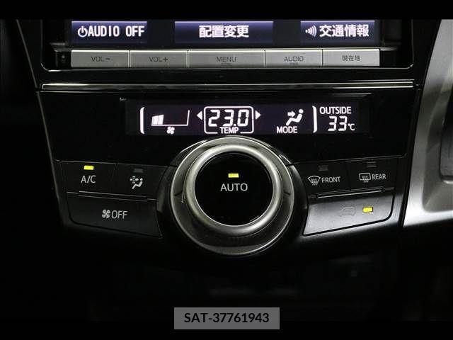 Toyota PRIUS ALPHA 2014-11 366781-9