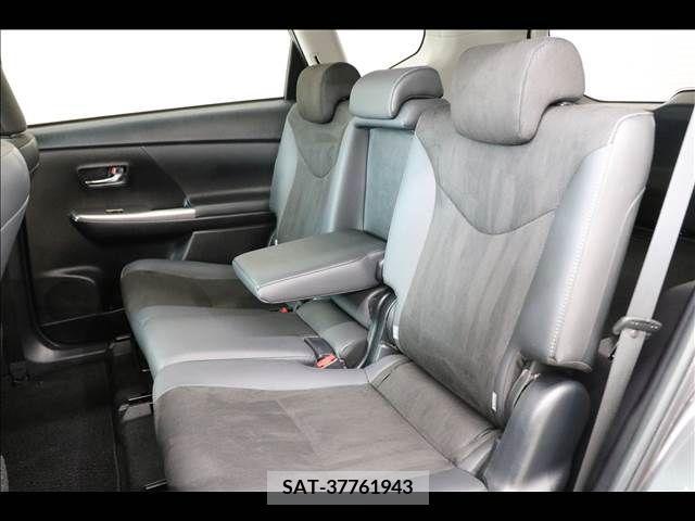 Toyota PRIUS ALPHA 2014-11 366781-18
