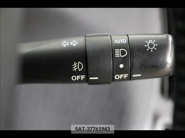 Toyota PRIUS ALPHA 2014-11 366781-8