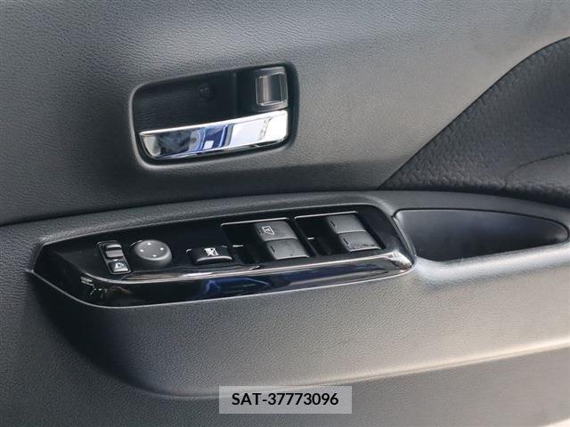 Nissan ROOX 2022-07 354639-23