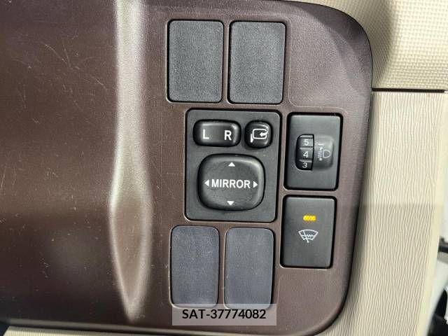 Toyota PASSO 2013-10 366023-6
