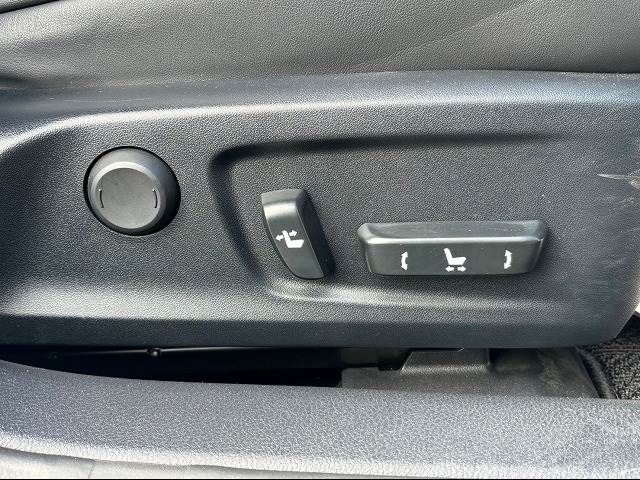 Lexus IS 2013-06 185966-8