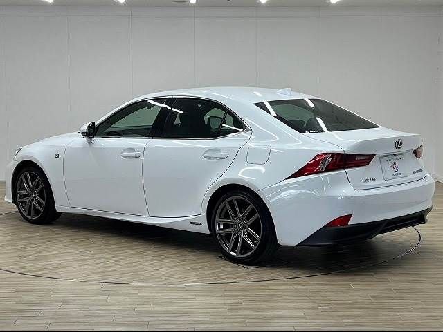Lexus IS 2013-06 185966-16