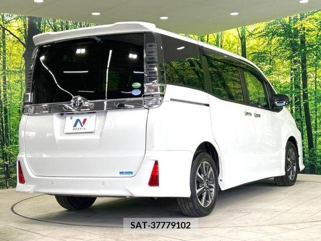 Toyota VOXY 2019-12 243426-17