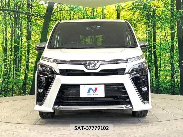 Toyota VOXY 2019-12 243426-14