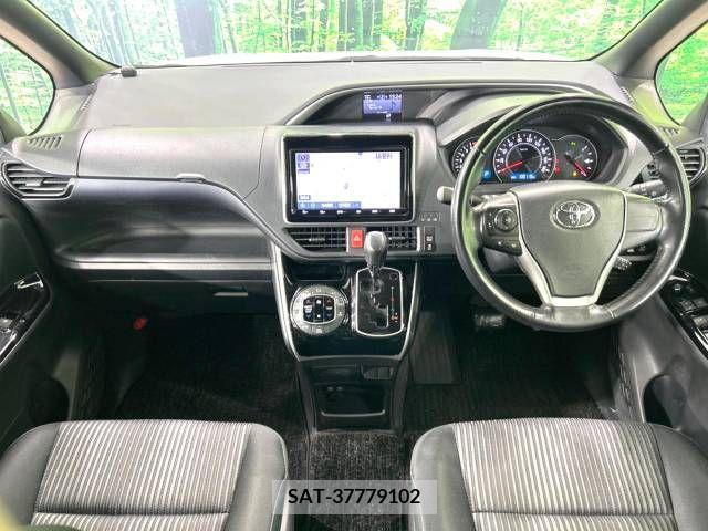 Toyota VOXY 2019-12 243426-1