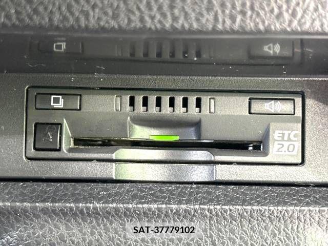 Toyota VOXY 2019-12 243426-7