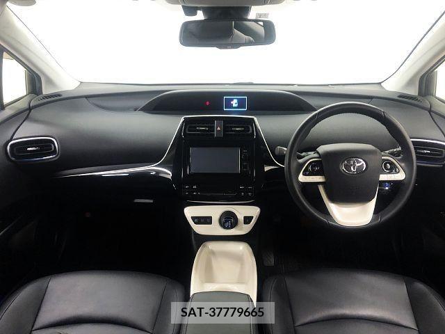 Toyota PRIUS 2016-01 219480-1