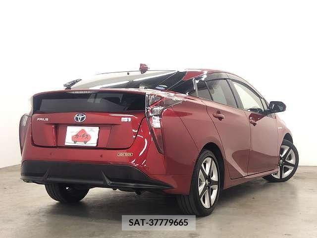 Toyota PRIUS 2016-01 219480-2