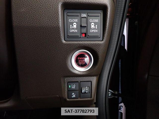 Honda N BOX 2022-01 335989-21