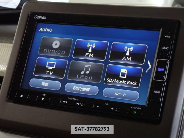 Honda N BOX 2022-01 335989-16