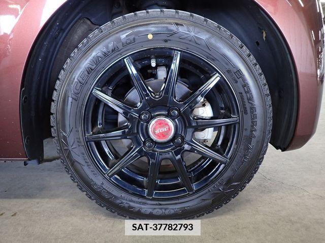 Honda N BOX 2022-01 335989-26