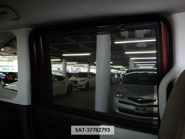 Honda N BOX 2022-01 335989-24
