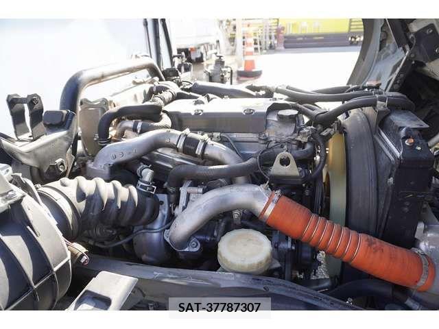 Isuzu FORWARD 2013-02 208200-15