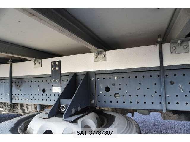 Isuzu FORWARD 2013-02 208200-12