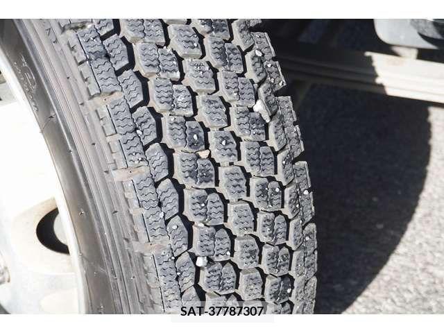 Isuzu FORWARD 2013-02 208200-9