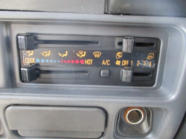 Isuzu ELF TRUCK 2006-03 3355-25