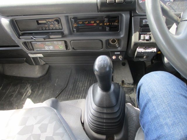 Isuzu ELF TRUCK 2006-03 3355-26