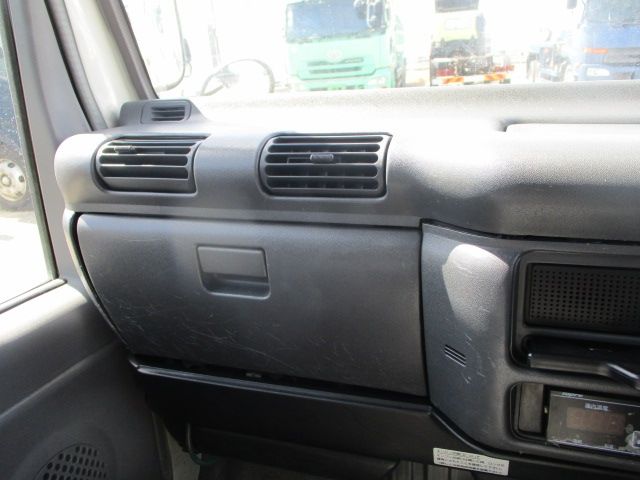 Isuzu ELF TRUCK 2006-03 3355-23