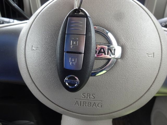 Nissan CUBE 2011-11 1722-22