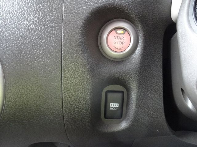 Nissan CUBE 2011-11 1722-13