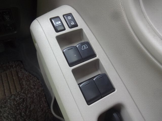 Nissan CUBE 2011-11 1722-24