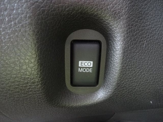 Nissan CUBE 2011-11 1722-18