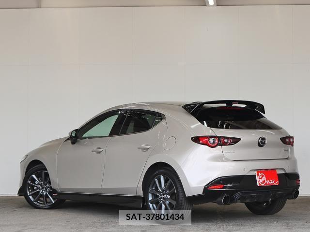 Mazda MAZDA3 2022-01 277393-7