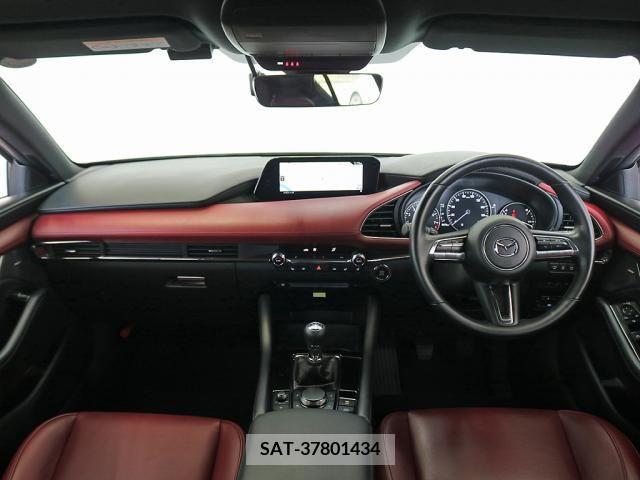 Mazda MAZDA3 2022-01 277393-13