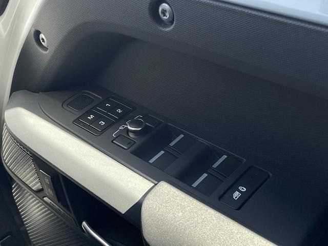 ROVER DEFENDER 2021-08 189445-19