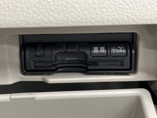 Nissan SERENA 2012-11 10215-6