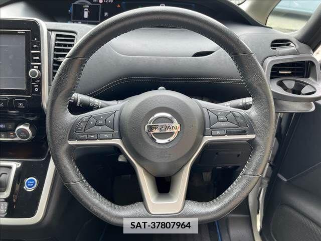 Nissan SERENA 2019-06 345771-24