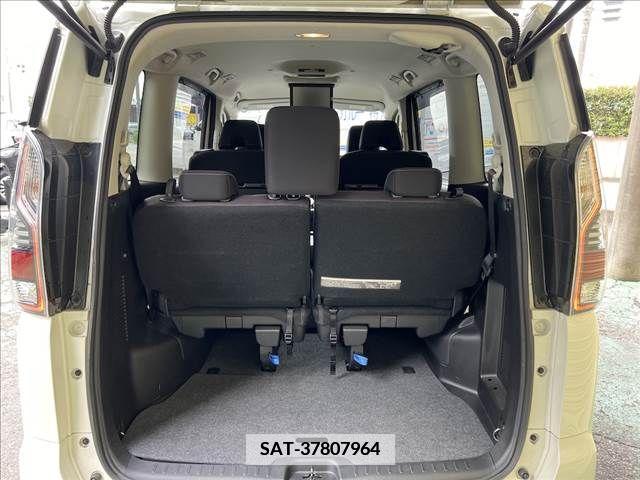 Nissan SERENA 2019-06 345771-11