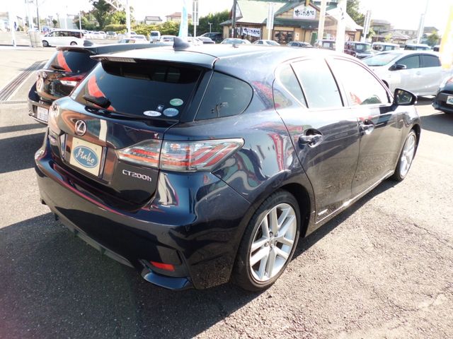 Lexus CT 2016-07 16182-3
