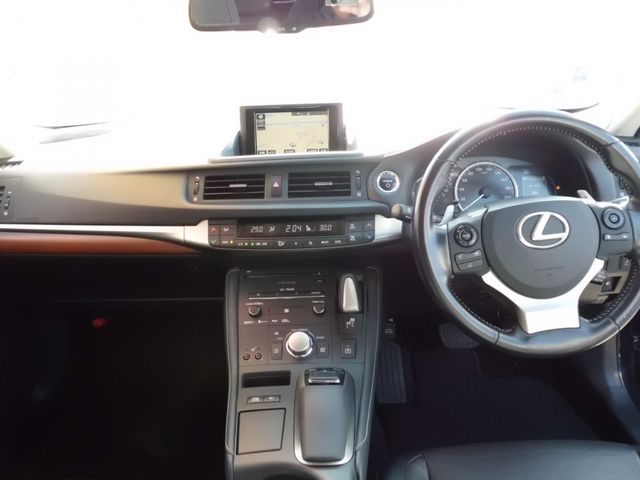 Lexus CT 2016-07 16182-8